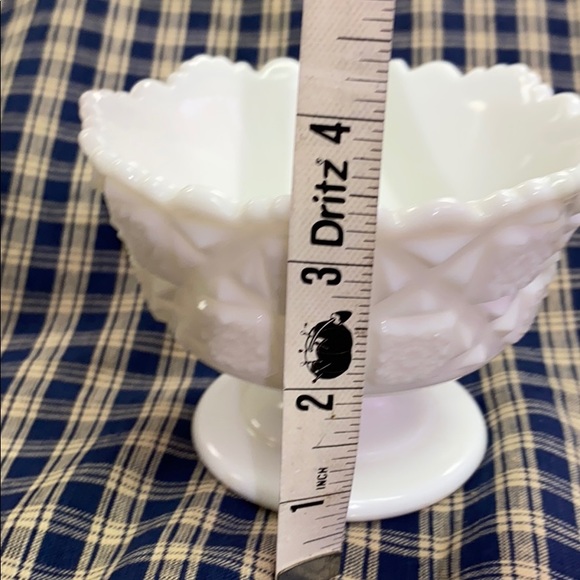 Westmoreland Milk Glass Bowl Quilt Pattern - Picture 3 of 6